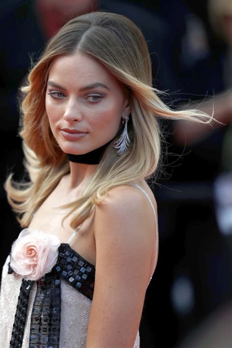 Margot Robbie's Chanel Red Carpet Outfit at Cannes 2019